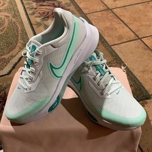 Nike Air Zoom Infinity Tour NEXT Men’s Golf Shoes